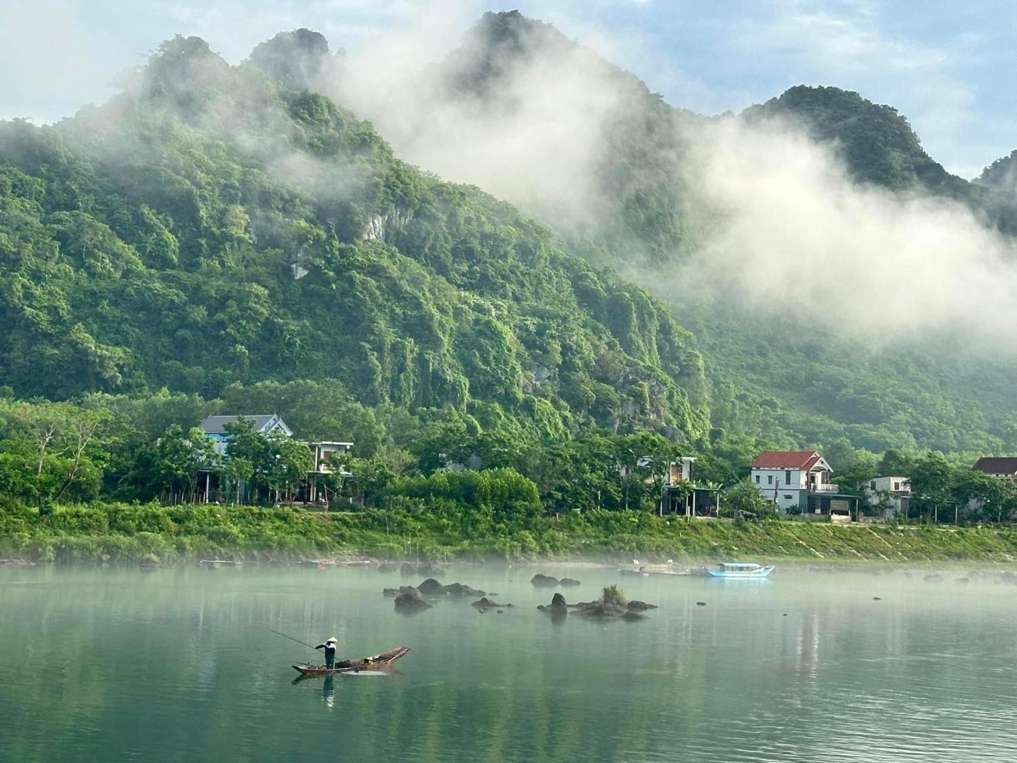 Green Riverside Cosy Home Phong Nha Eksteriør bilde